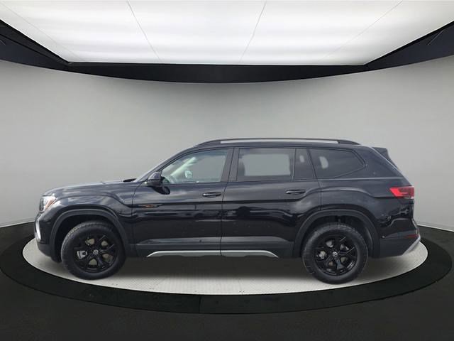 New 2026 Volkswagen Atlas Peak Edition image 4