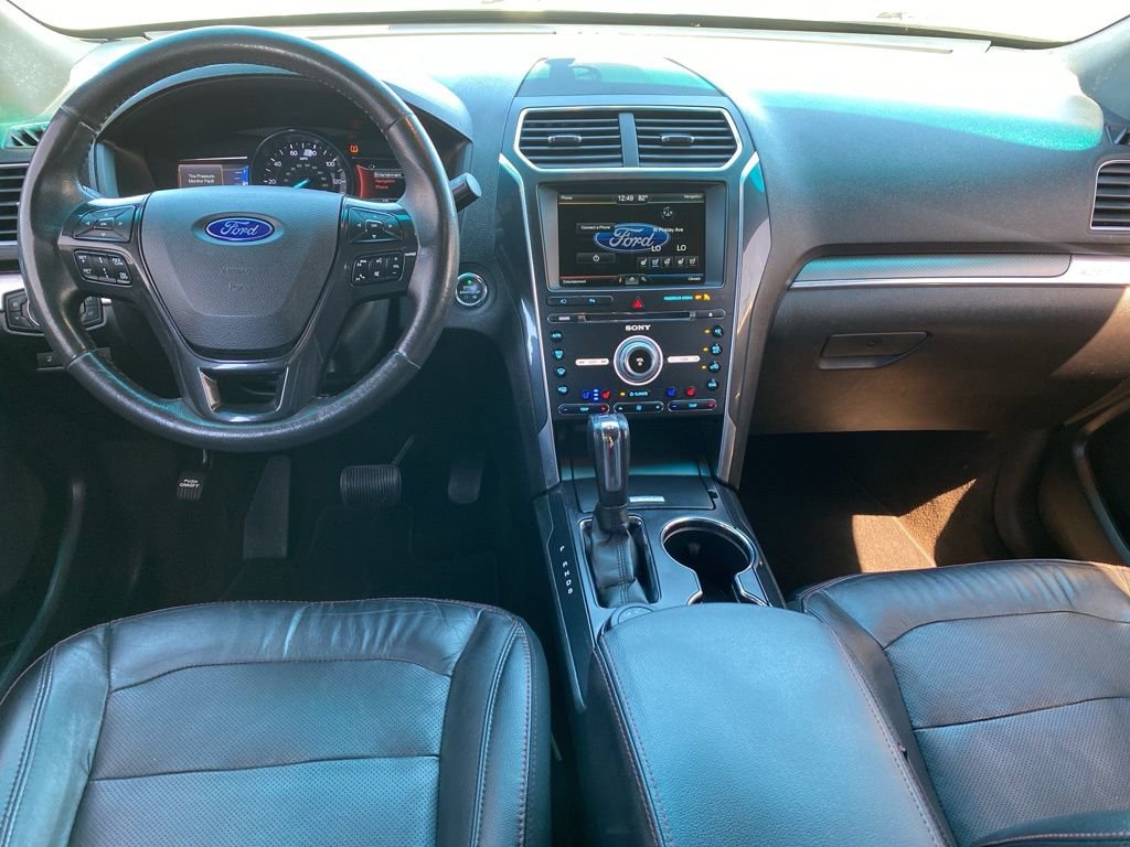 Used 2016 Ford Explorer Sport w/ Equipment Group 401A image 4