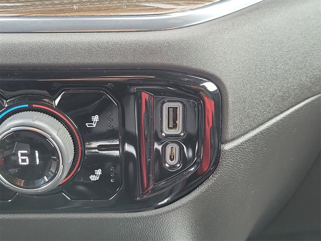 Used 2023 Chevrolet Silverado 1500 RST image 34