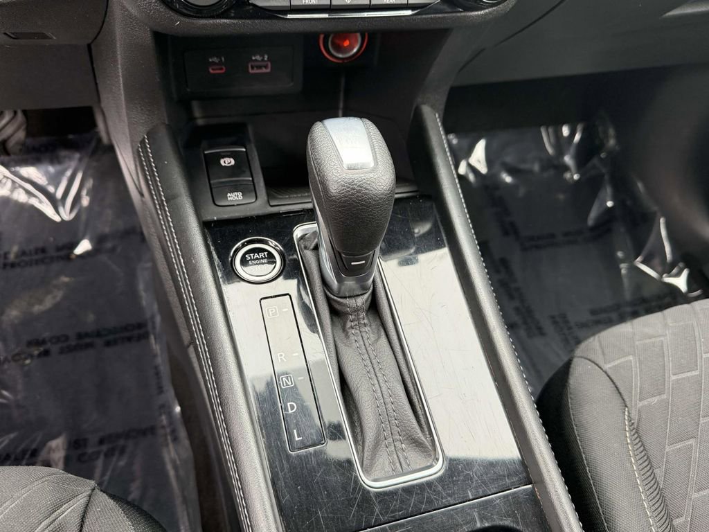 Used 2021 Nissan Kicks SV image 17