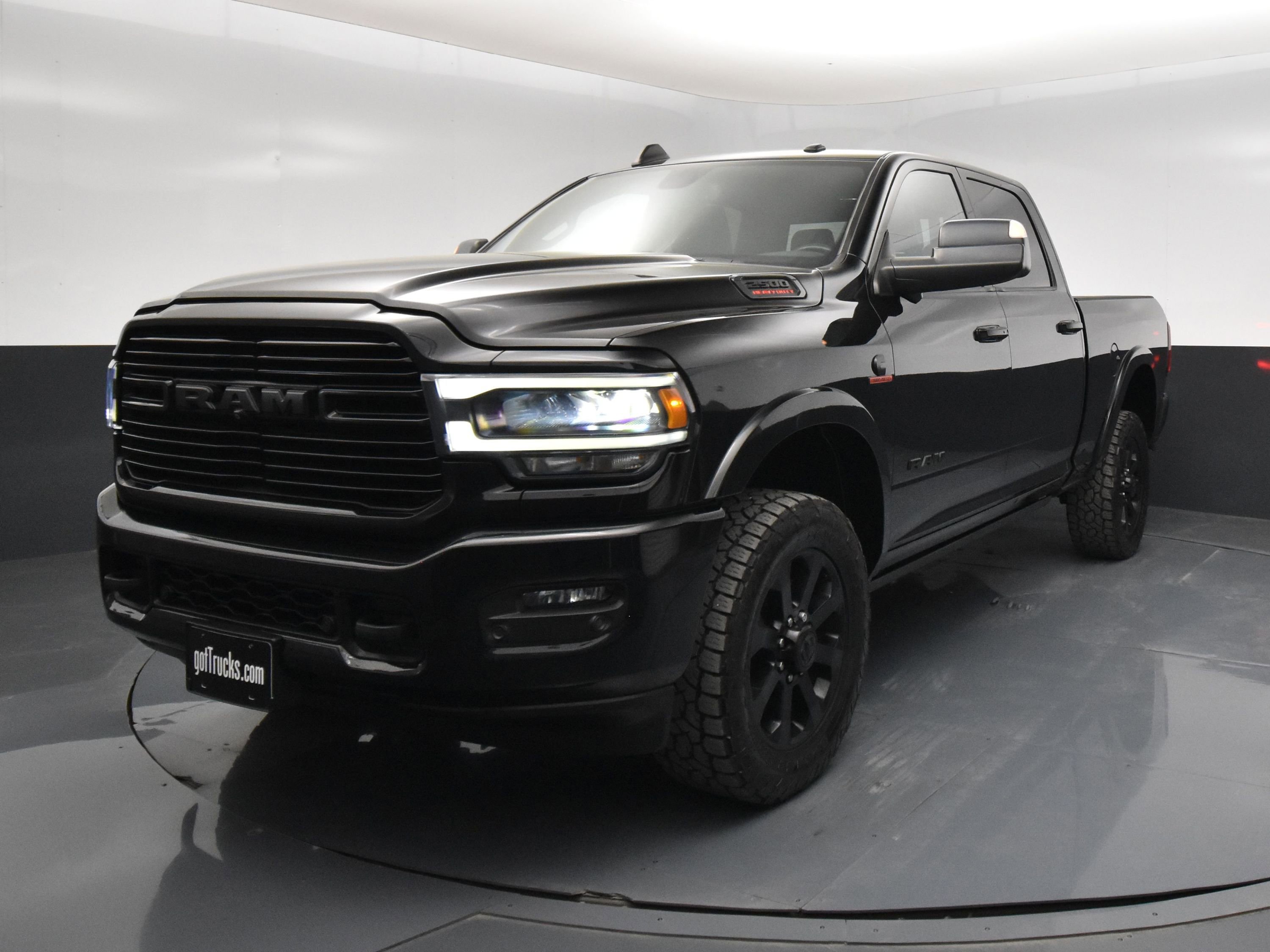 Used 2019 RAM 2500 Laramie AWD/4WD image 2