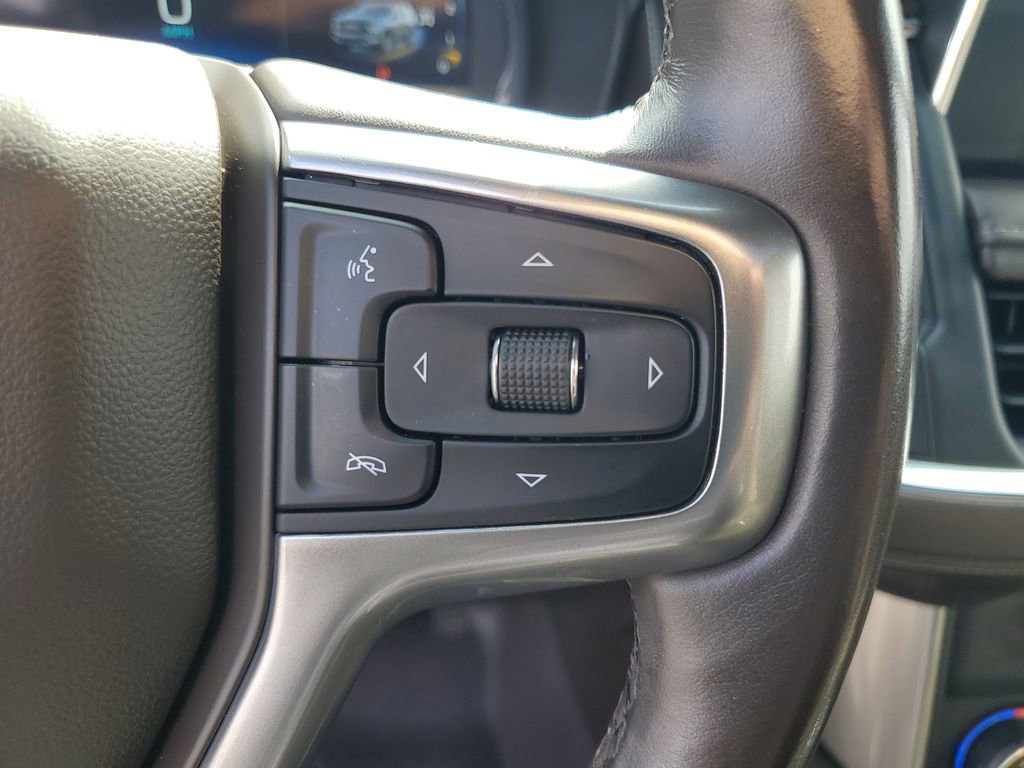 Used 2022 Chevrolet Tahoe Z71 w/ Luxury Package AWD/4WD image 13
