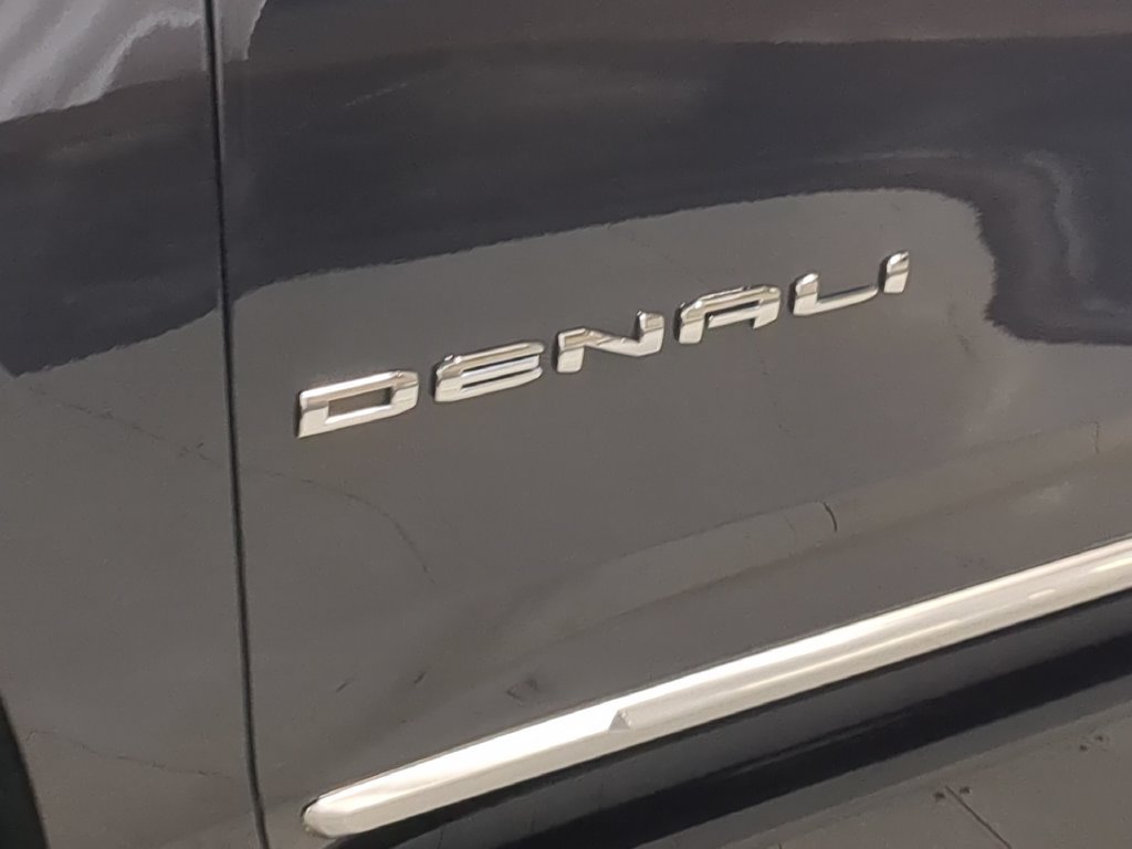 Used 2026 GMC Yukon Denali w/ Denali Reserve Package AWD/4WD image 16
