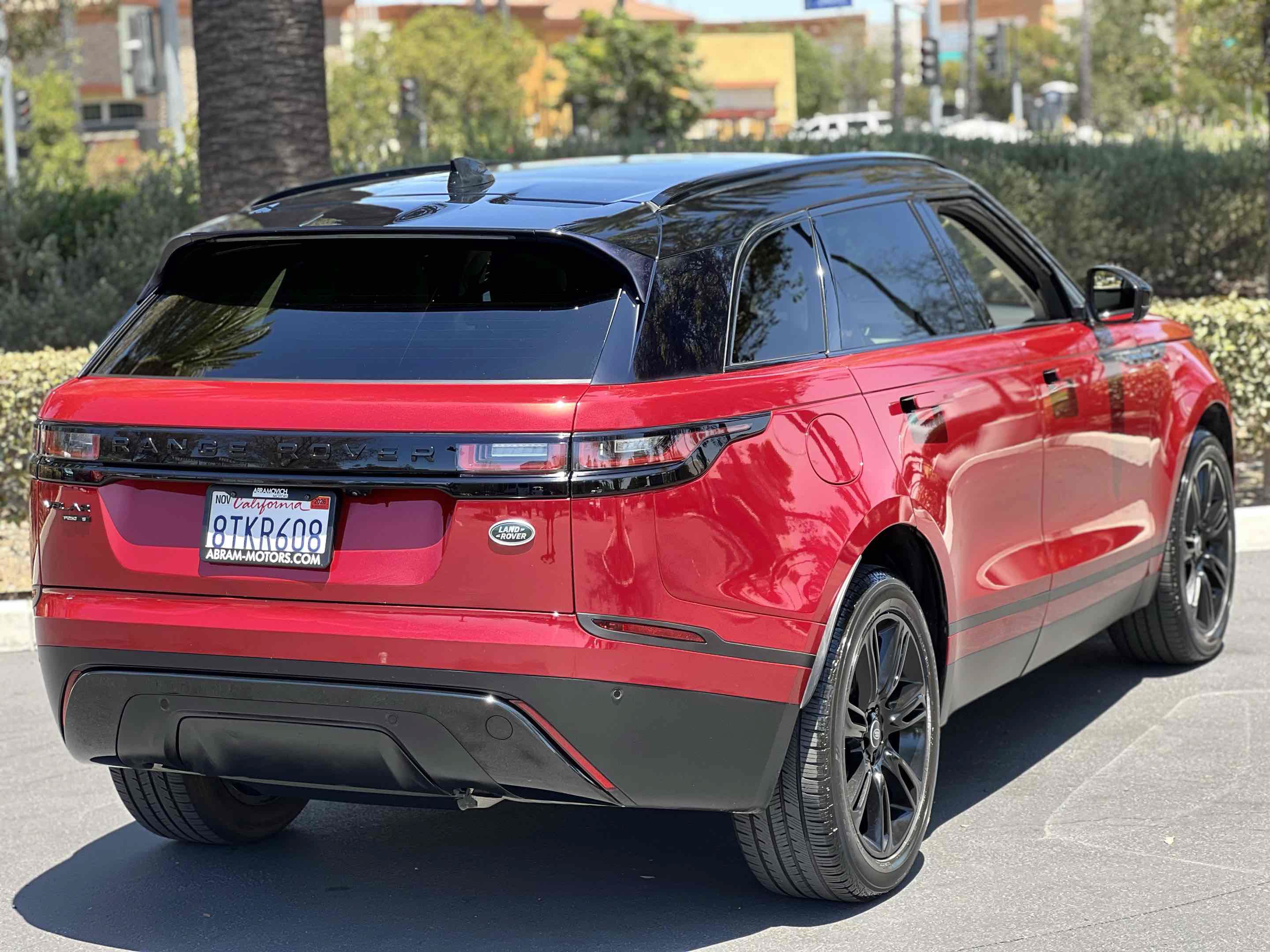 Used 2020 Land Rover Range Rover Velar S AWD/4WD image 24