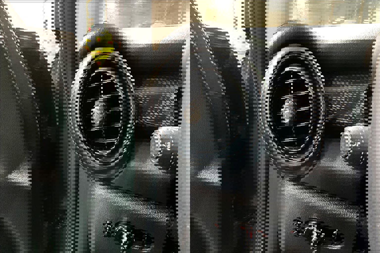 Used 2017 MINI Cooper S image 29