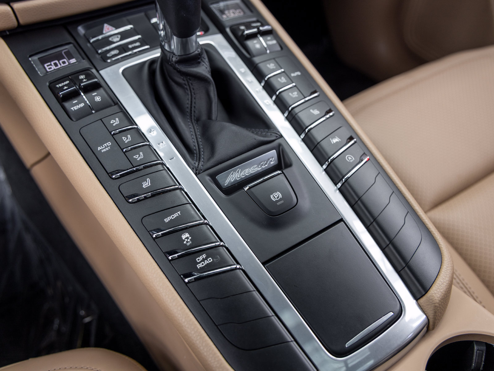 Certified 2021 Porsche Macan AWD/4WD image 47