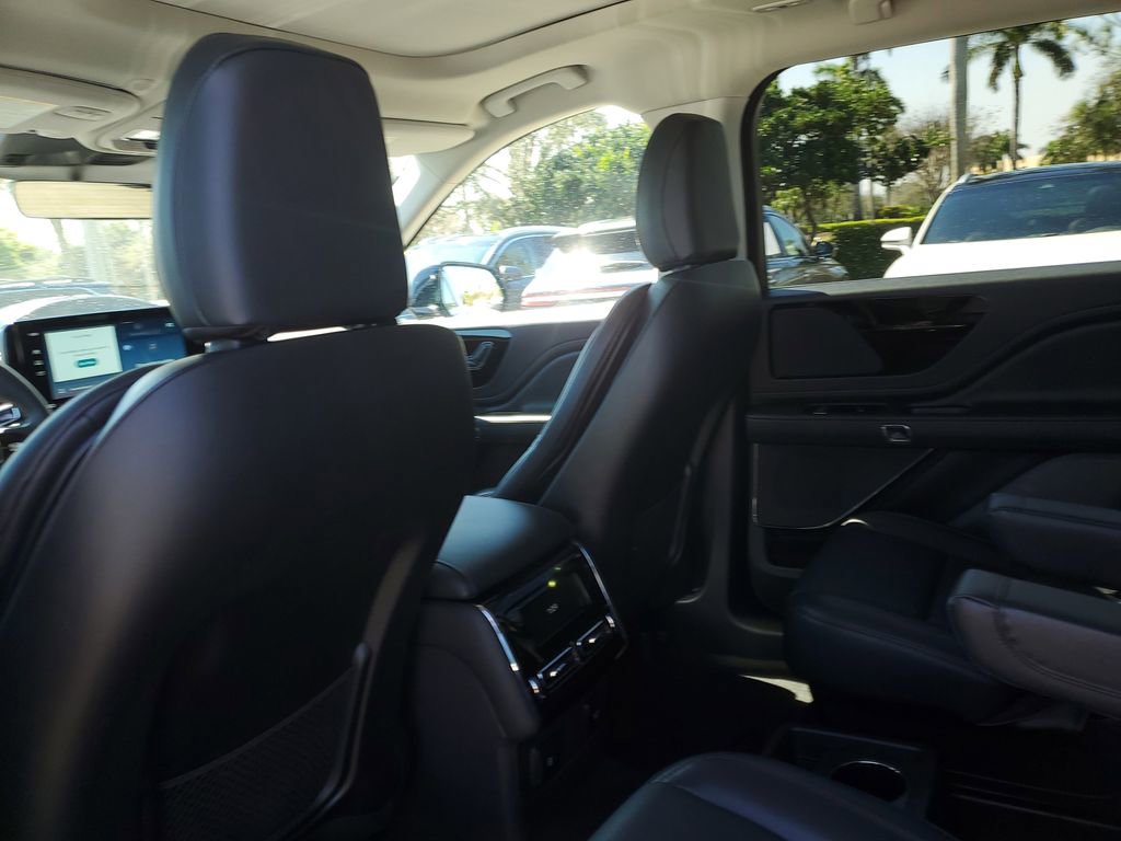 New 2026 Lincoln Aviator 2WD image 10