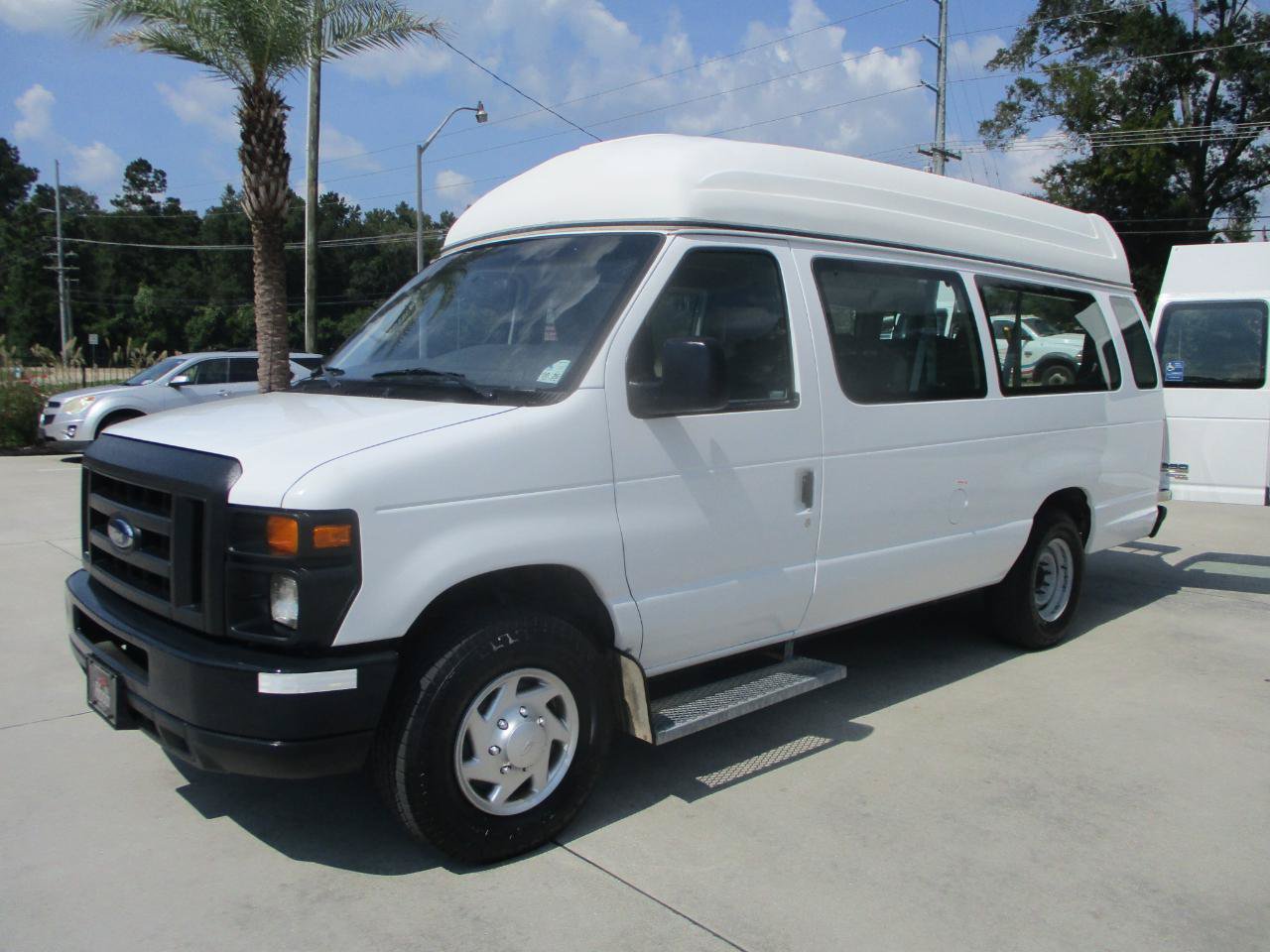 Used 2013 Ford E-250 and Econoline 250 Extended w/ PWR Group RWD image 25