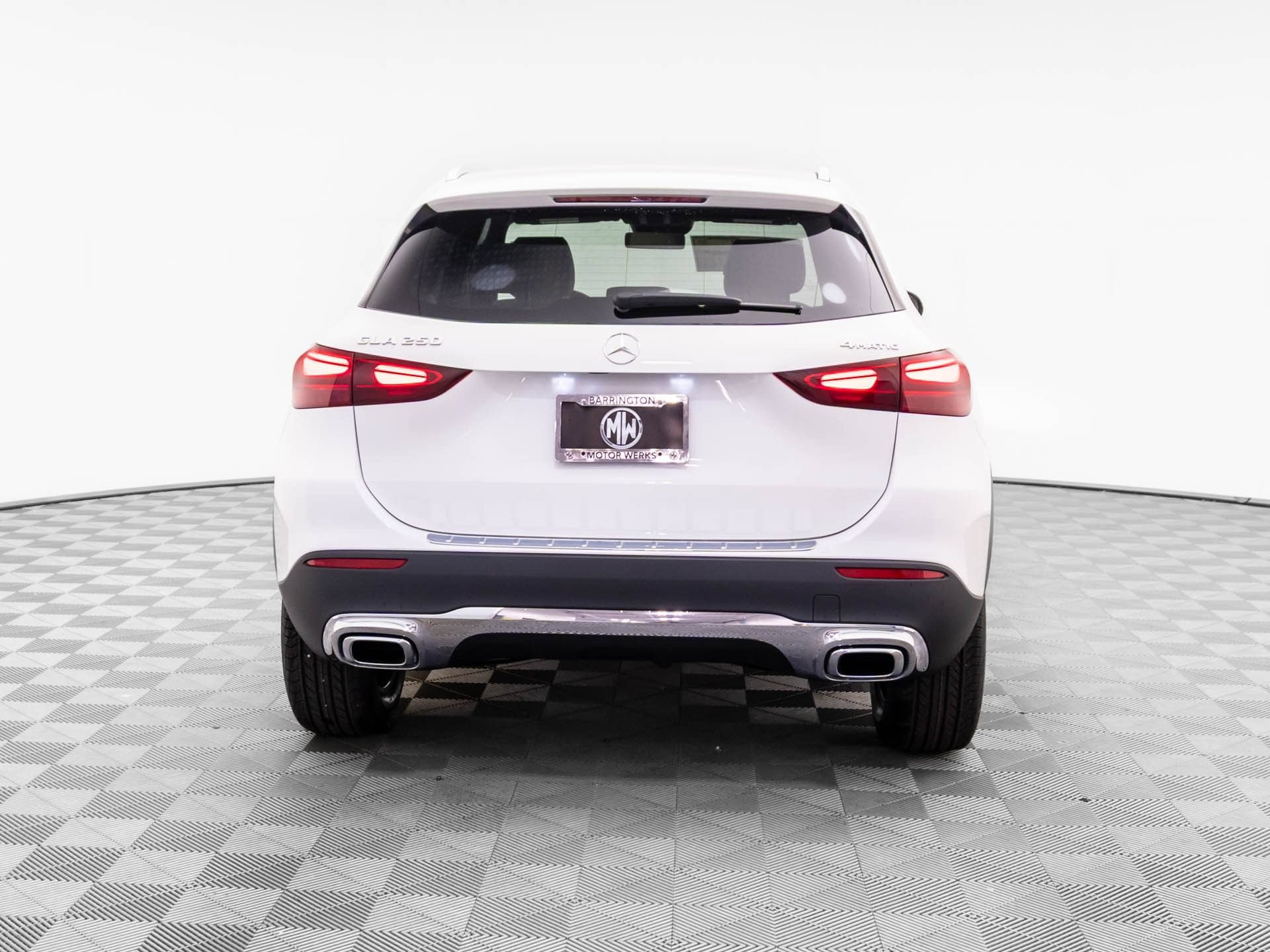 New 2025 Mercedes-Benz GLA 250 4MATIC image 4