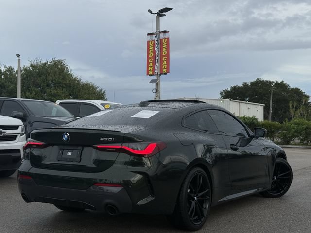 Used 2024 BMW 430i Coupe w/ M Sport Package RWD image 3