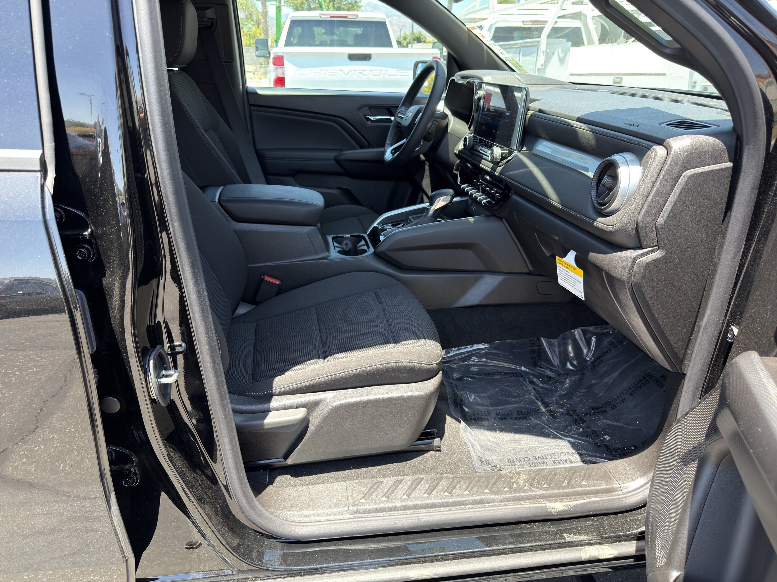 Used 2026 Chevrolet Colorado LT RWD image 10