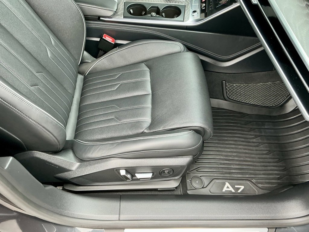 Used 2025 Audi A7 Prestige image 23