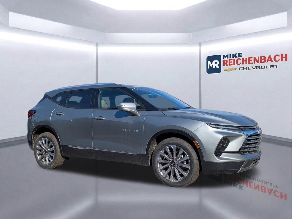 New 2025 Chevrolet Blazer Premier w/ Driver Confidence II Package FWD image 1