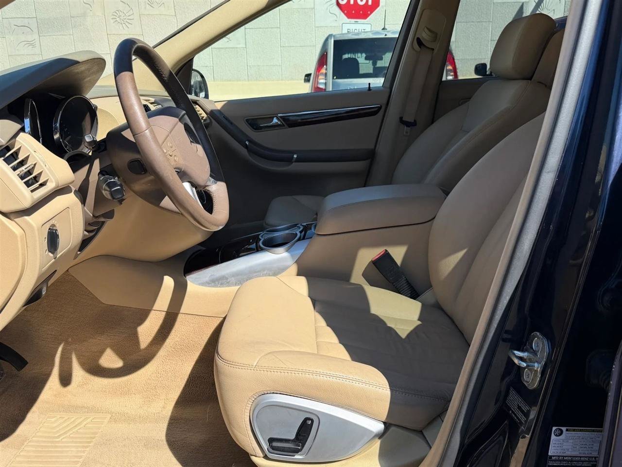 Used 2007 Mercedes-Benz R 320 CDI 4MATIC image 17