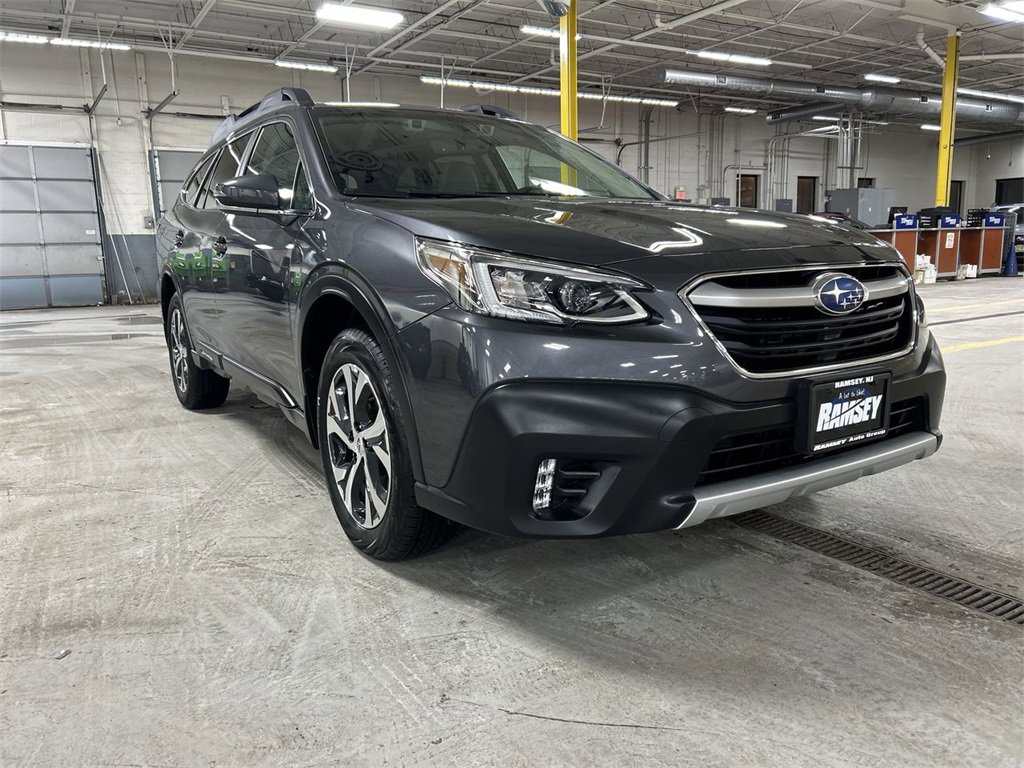 Certified 2022 Subaru Outback Limited XT image 2