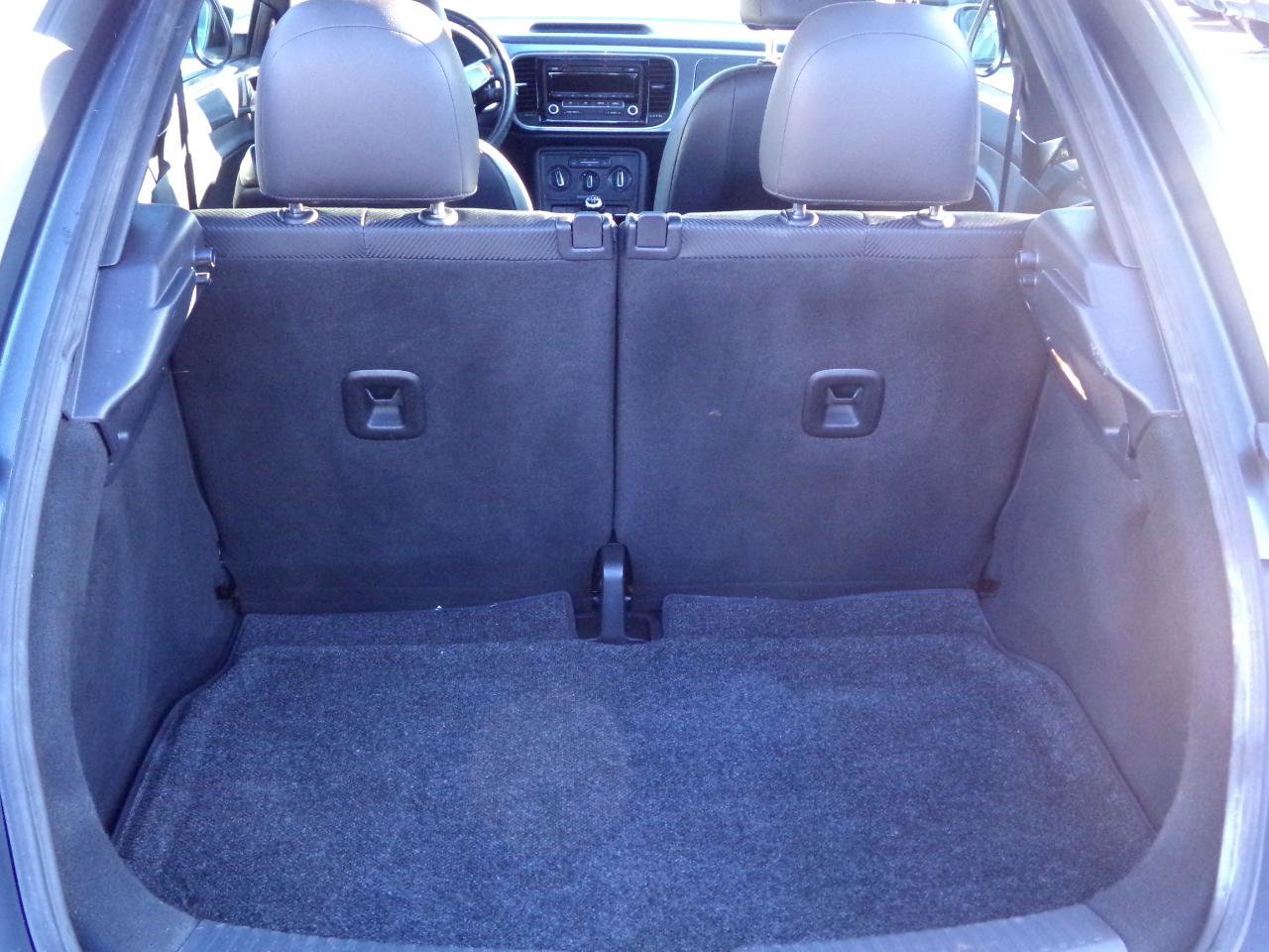 Used 2013 Volkswagen Beetle 2.5 image 19