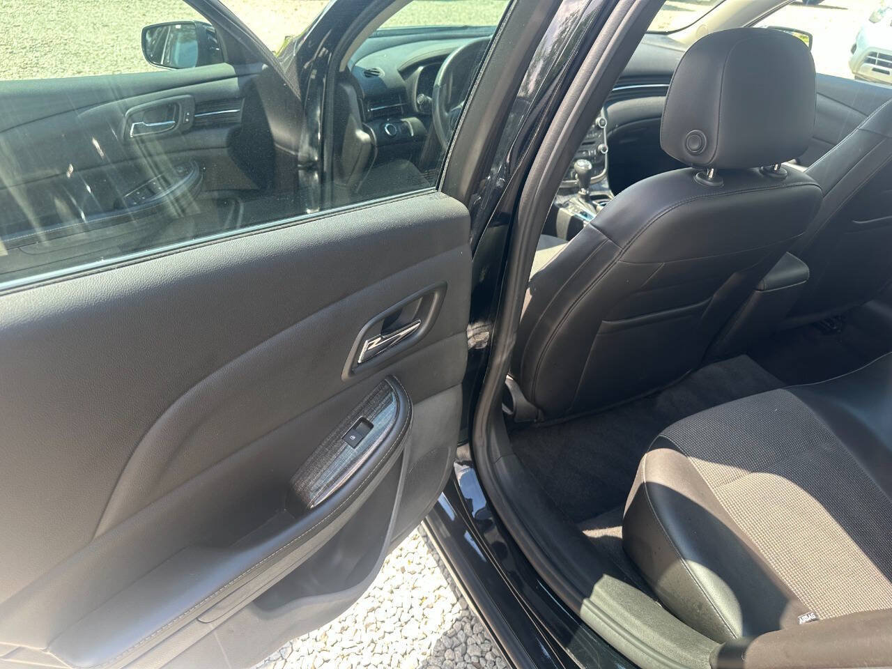 Used 2016 Chevrolet Malibu LT w/ Power Convenience Package FWD image 11