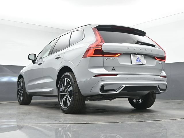 New 2026 Volvo XC60 B5 Plus w/ Protection Package Premier AWD/4WD image 43