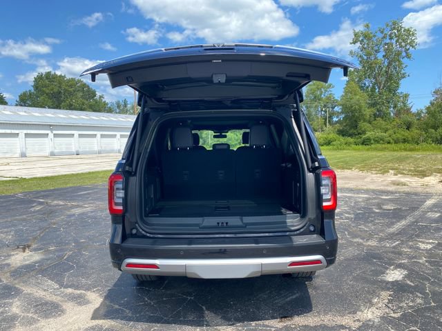 Used 2024 Ford Expedition Max Platinum AWD/4WD image 17