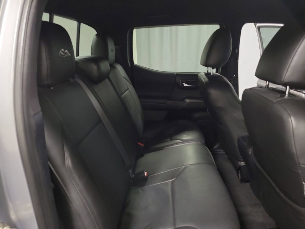 Used 2018 Toyota Tacoma TRD Sport image 20