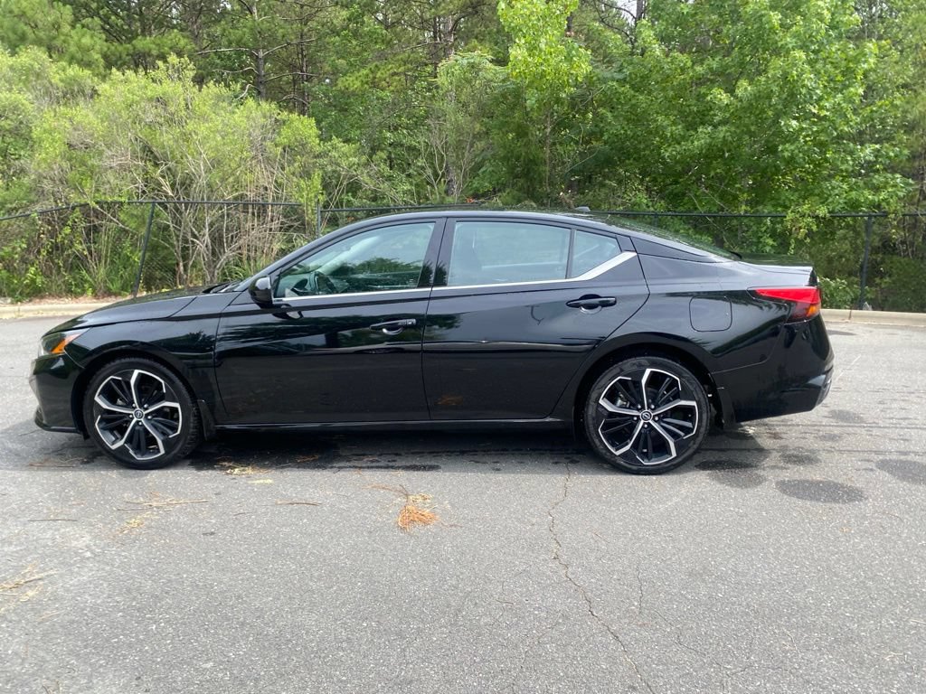 Certified 2024 Nissan Altima 2.5 SR AWD/4WD image 7