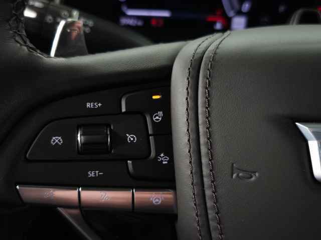 Used 2024 Cadillac Escalade ESV V w/ Heavy-Duty Trailer Package image 26