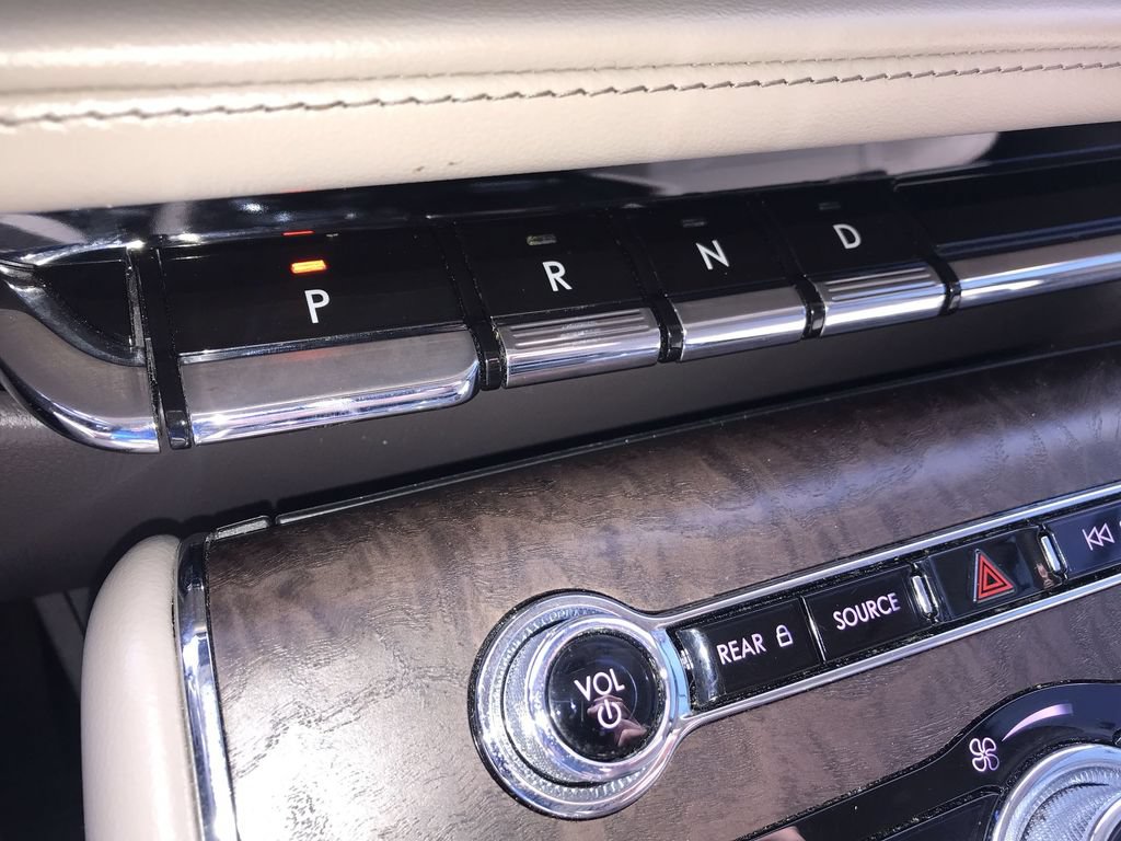 Used 2021 Lincoln Aviator Reserve w/ Equipment Group 210A AWD/4WD image 20