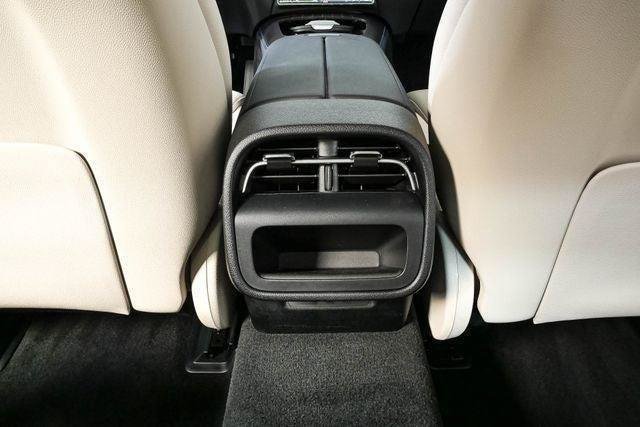 Used 2025 Mercedes-Benz E 350 Sedan image 19