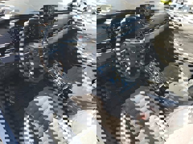 Used 2024 Mitsubishi Outlander SE image 12