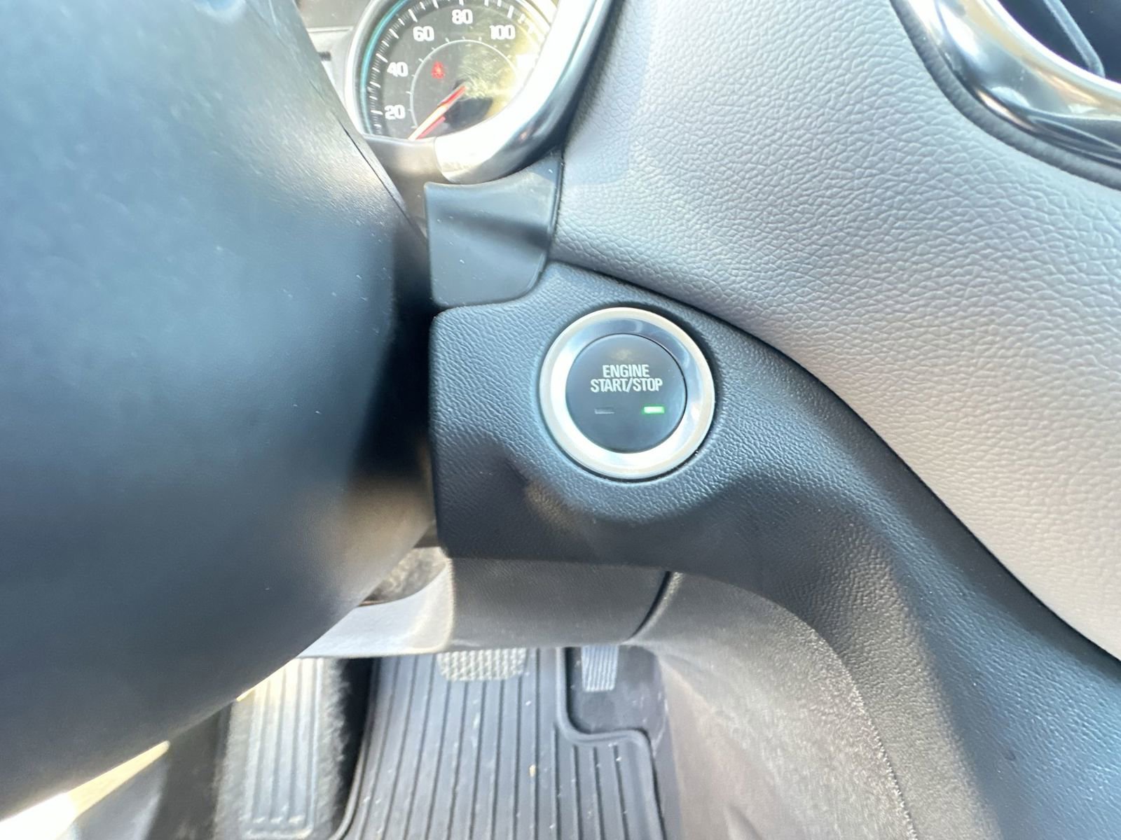 Used 2024 Chevrolet Equinox LS w/ LS Convenience Package AWD/4WD image 16