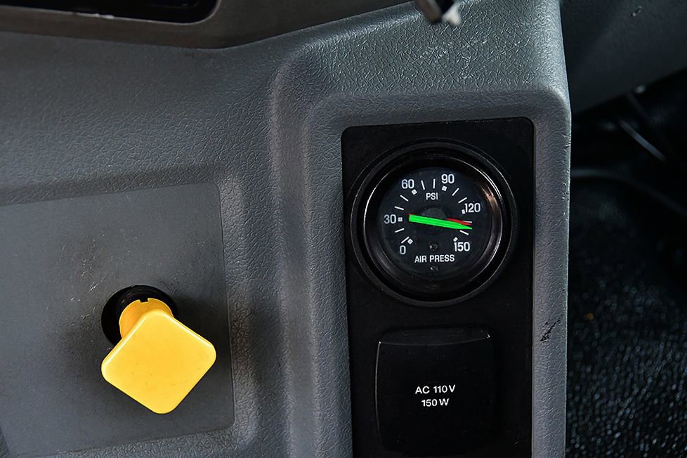 Used 2018 Ford F750 2WD Regular Cab Super Duty image 21