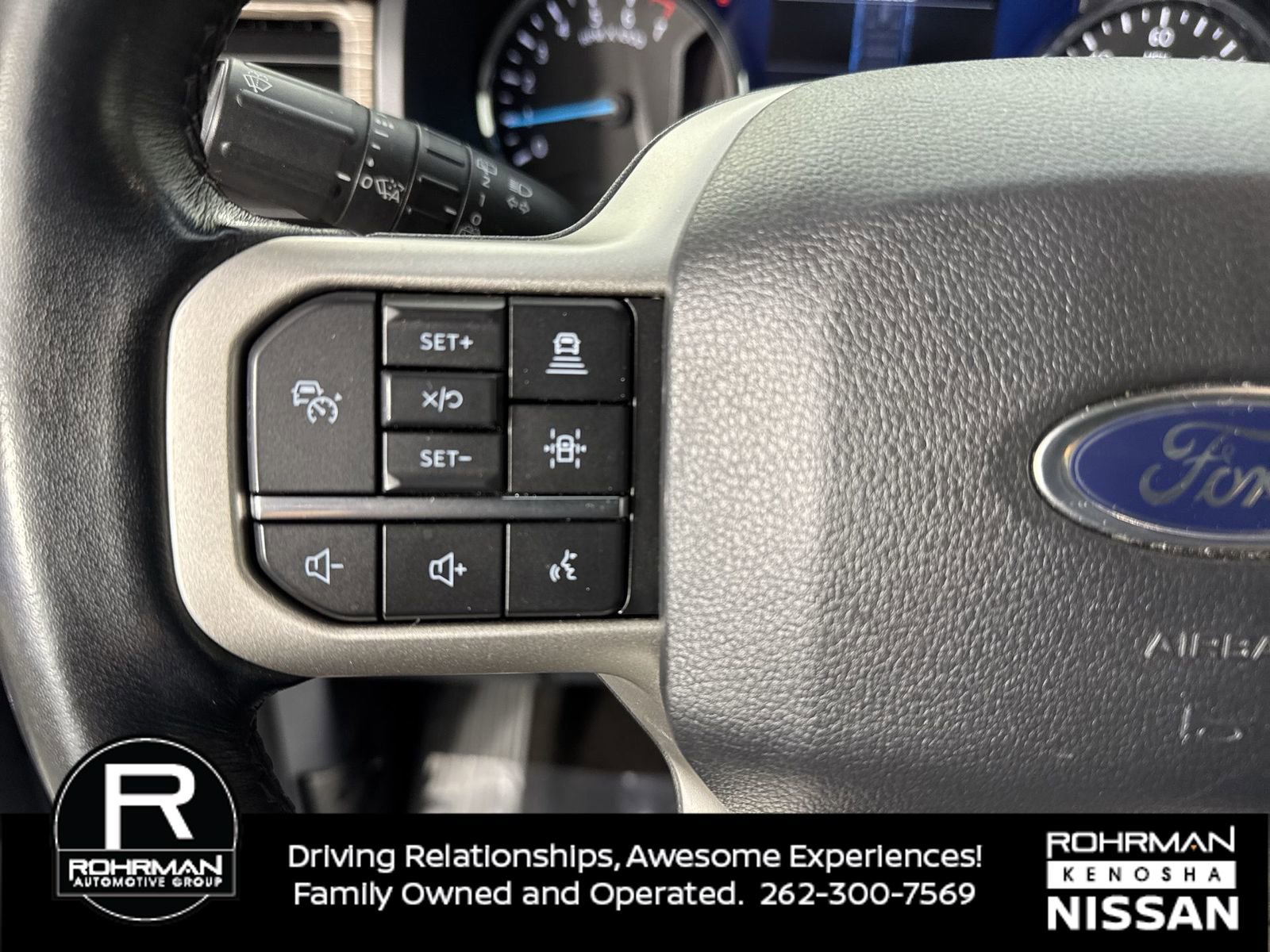 Used 2022 Ford Expedition Max Limited image 11