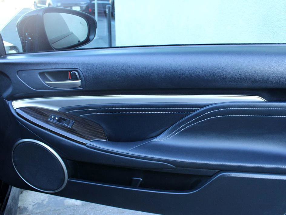 Used 2015 Lexus RC 350 w/ Luxury Package image 12