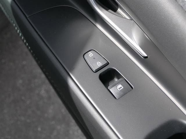 New 2025 Hyundai Elantra Limited image 26