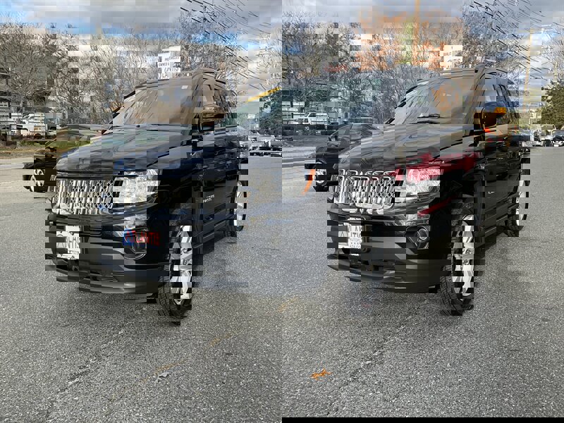 Used 2014 Jeep Compass Latitude w/ Sun/Sound Group