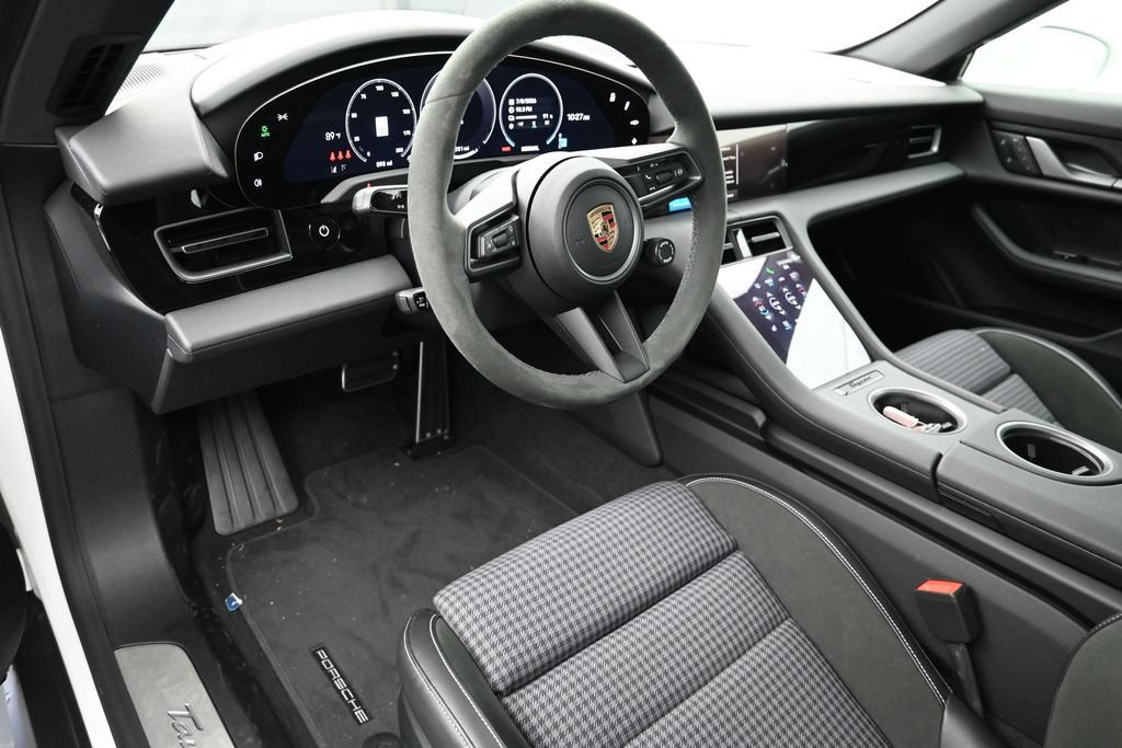 Certified 2025 Porsche Taycan 4S AWD/4WD image 4
