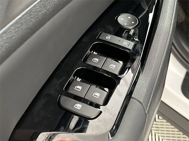 Used 2025 Kia Sportage X-Line w/ Premium Package image 13