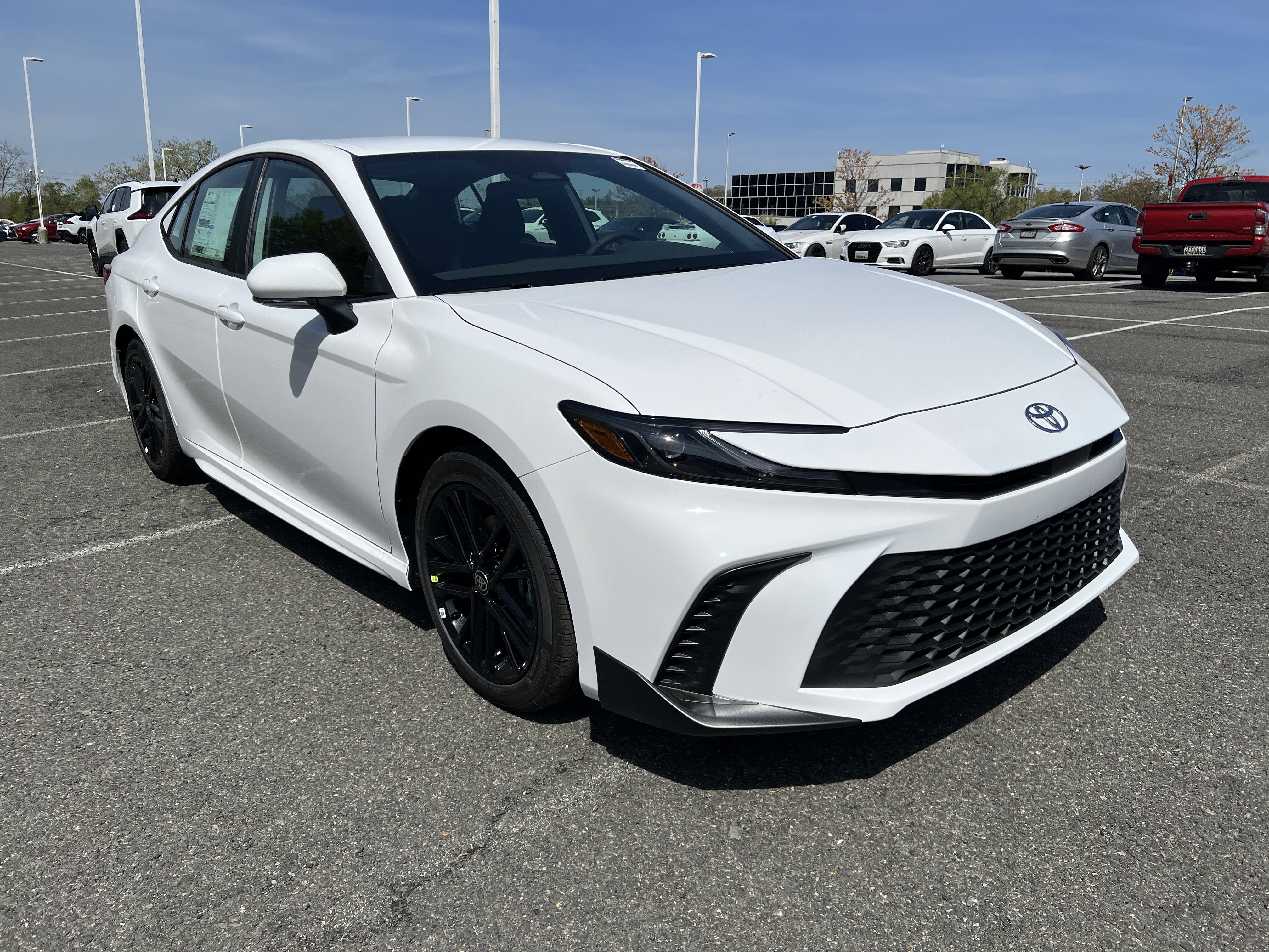 New 2026 Toyota Camry SE image 3