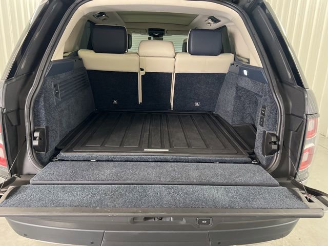Used 2018 Land Rover Range Rover Supercharged image 30