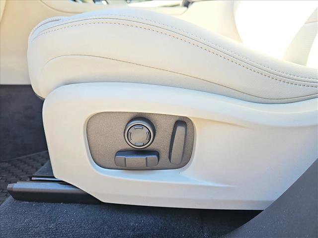 New 2025 Jaguar F-PACE R-Dynamic S image 26