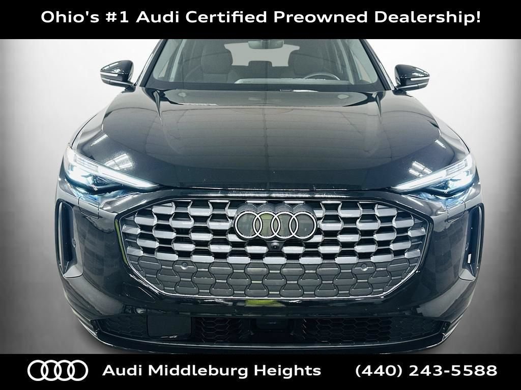 Certified 2025 Audi Q5 Premium Plus w/ Premium Plus AWD/4WD image 2