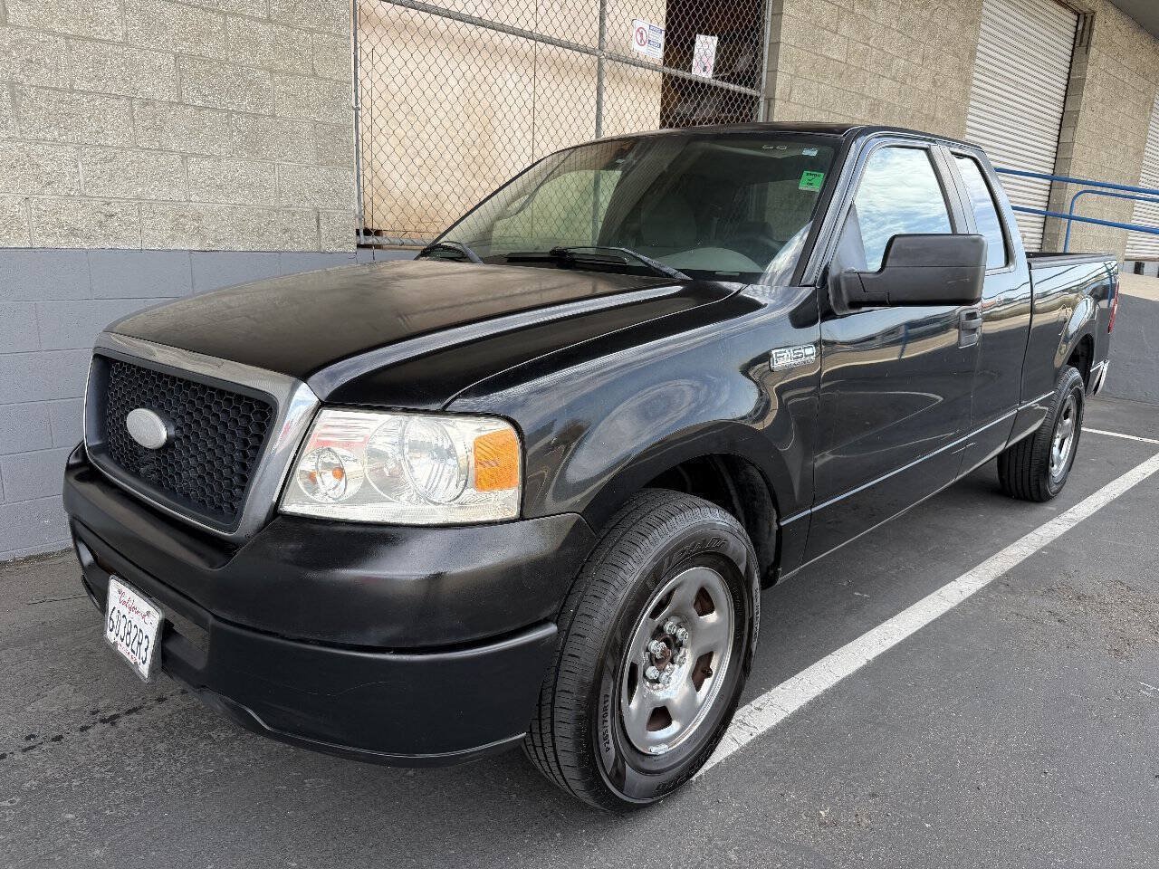 Used 2007 Ford F150 XLT RWD image 1