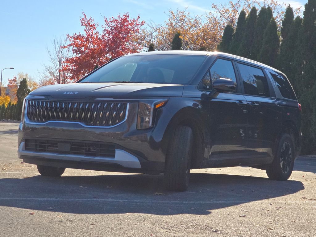 New 2026 Kia Carnival LXS image 3