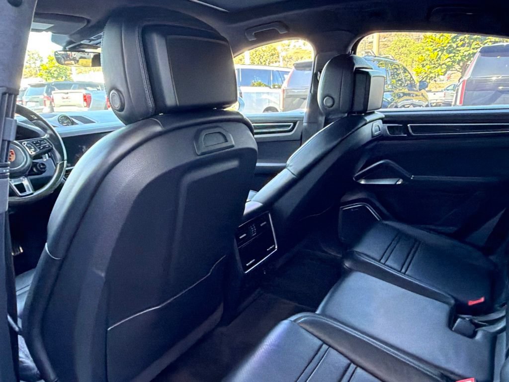 Used 2020 Porsche Cayenne Turbo S AWD/4WD image 6