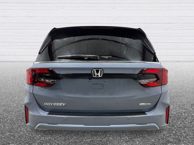 New 2026 Honda Odyssey Touring image 4