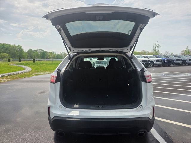 Used 2019 Ford Edge SE FWD image 11