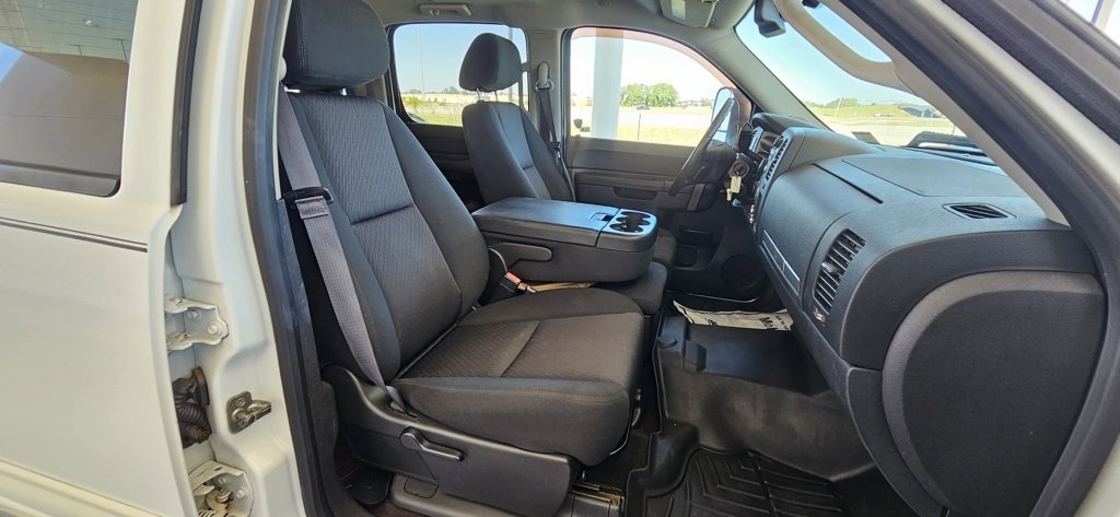 Used 2013 Chevrolet Silverado 3500 LT w/ Interior Plus Package image 18