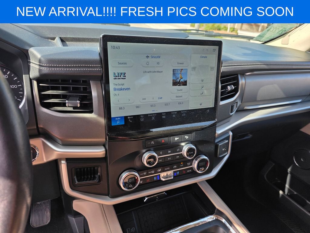 Used 2024 Ford Expedition Max XLT image 11