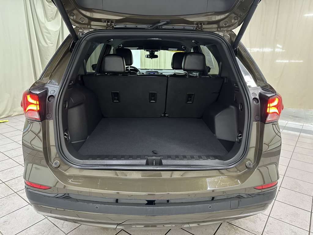 Used 2024 Chevrolet Equinox RS AWD/4WD image 8
