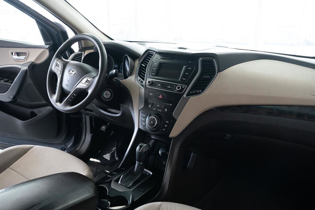 Used 2017 Hyundai Santa Fe Sport image 14